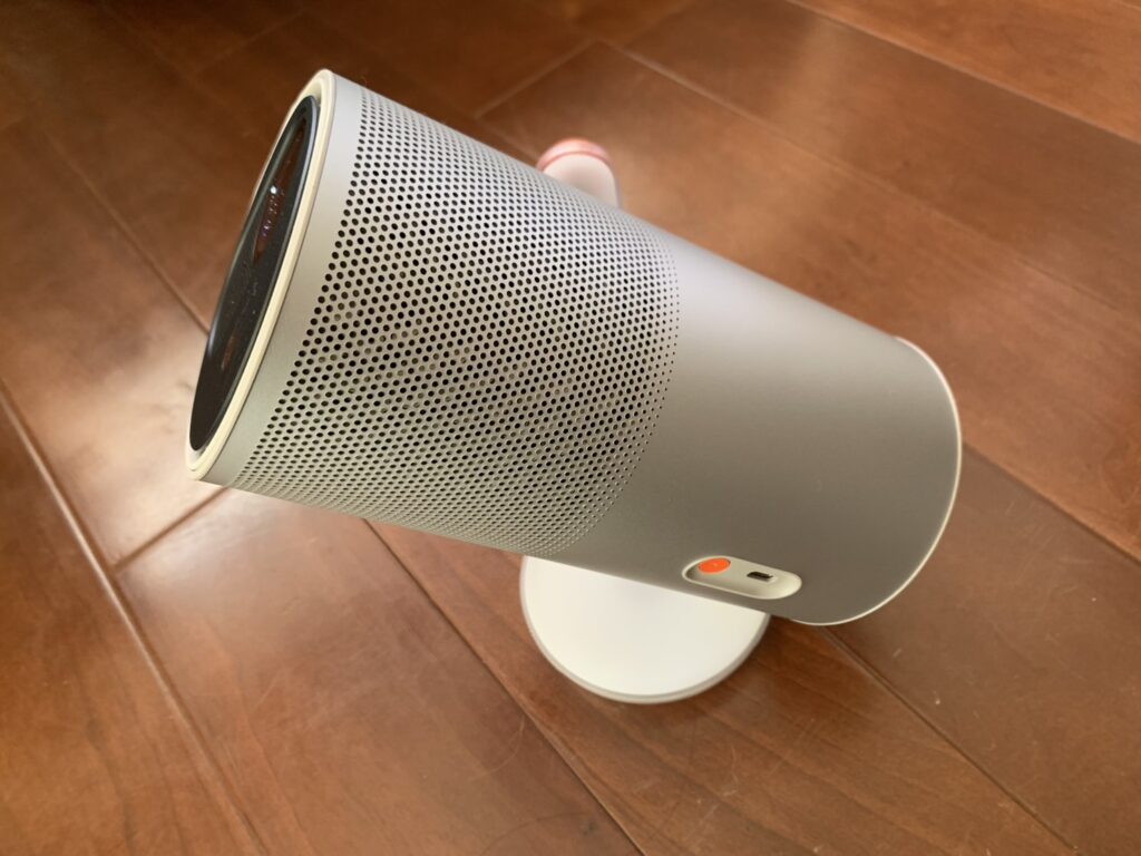 ジンバル部分はこのように手で軽く動かすだけで360度回転💡